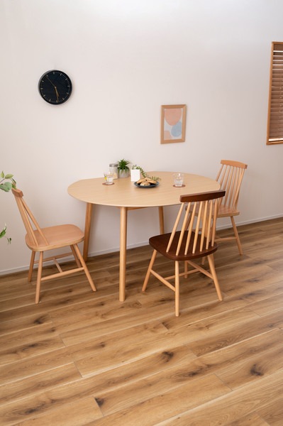 変形 ラウンドテーブル 合成樹脂化粧繊維板 天然木 パイン ラッカー塗装 変形 ラウンドテーブル 合成樹脂化粧繊維板 天然木 パイン ラッカー塗装