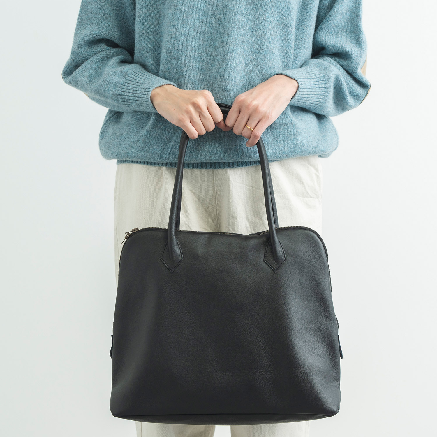 トートバッグ メンズ レディース A4サイズ対応 縦型 A4サイズ対応 縦型 ブラック 黒 61110750-49-99 トートバッグ メンズ レディース A4サイズ対応 縦型 A4サイズ対応 縦型 ブラック 黒 61110750-49-99