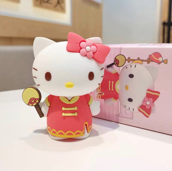 Qoo10] ハローキティ ドレスアップフィギュア女の