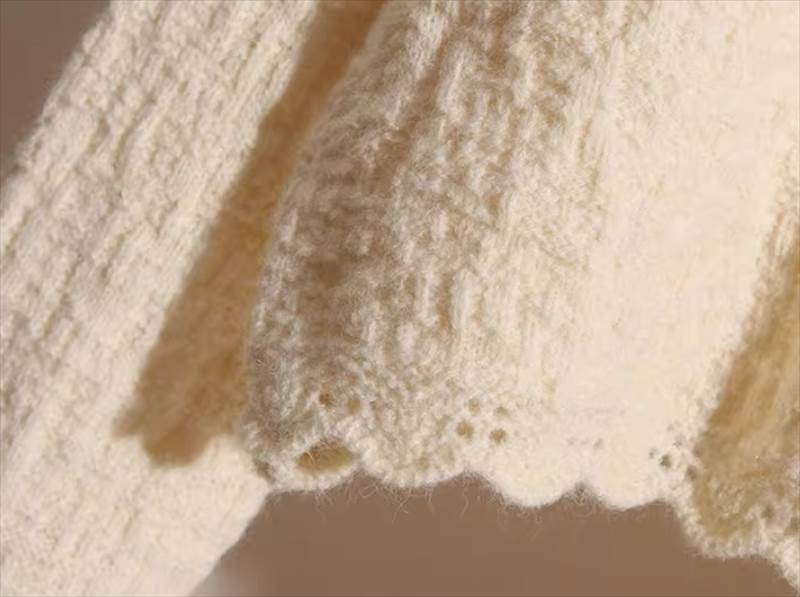 クーポン有ラウンドネック ニット カーディガン トップス レディース 個性的 春 秋 ショート丈 長袖 萌袖 羽織り 前開き クロシェ 伸縮性 ボタン カラバリあり アプリコット ピンク ワインレッド クーポン有ラウンドネック ニット カーディガン トップス レディース 個性的 春 秋 ショート丈 長袖 萌袖 羽織り 前開き クロシェ 伸縮性 ボタン カラバリあり アプリコット ピンク ワインレッド