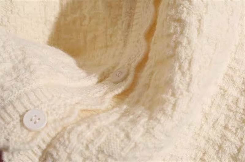 クーポン有ラウンドネック ニット カーディガン トップス レディース 個性的 春 秋 ショート丈 長袖 萌袖 羽織り 前開き クロシェ 伸縮性 ボタン カラバリあり アプリコット ピンク ワインレッド クーポン有ラウンドネック ニット カーディガン トップス レディース 個性的 春 秋 ショート丈 長袖 萌袖 羽織り 前開き クロシェ 伸縮性 ボタン カラバリあり アプリコット ピンク ワインレッド