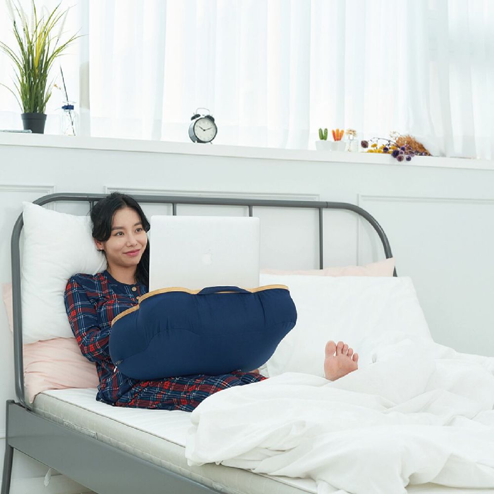 ヒーリングベア ネイビー クッションテーブル 多機能 デスク リモートワーク おうち時間 勉強 読書 食事 子供机 [コレカラマーケット]