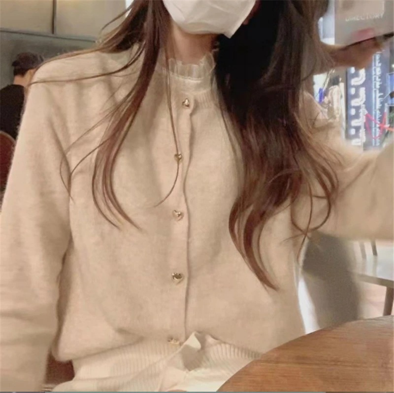 レース フリルカラー ブラウス レディース シャツ 袖口ゴム 襟裾フリル ミディアム丈 長袖 透け感 薄手 パフスリーブ ゆったり 可愛い お洒落 無地 シンプル 重ね着 オフィスカジュアル ビジネス レース フリルカラー ブラウス レディース シャツ 袖口ゴム 襟裾フリル ミディアム丈 長袖 透け感 薄手 パフスリーブ ゆったり 可愛い お洒落 無地 シンプル 重ね着 オフィスカジュアル ビジネス