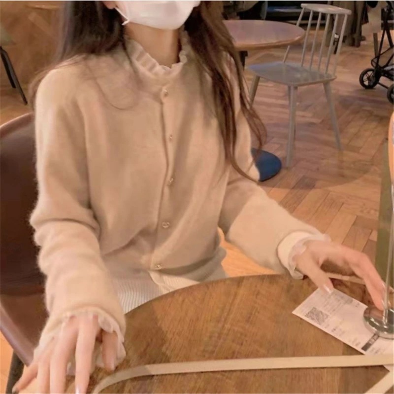 レース フリルカラー ブラウス レディース シャツ 袖口ゴム 襟裾フリル ミディアム丈 長袖 透け感 薄手 パフスリーブ ゆったり 可愛い お洒落 無地 シンプル 重ね着 オフィスカジュアル ビジネス レース フリルカラー ブラウス レディース シャツ 袖口ゴム 襟裾フリル ミディアム丈 長袖 透け感 薄手 パフスリーブ ゆったり 可愛い お洒落 無地 シンプル 重ね着 オフィスカジュアル ビジネス