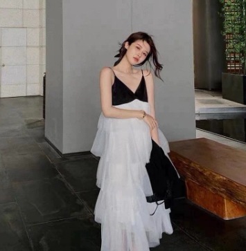 ドレス キャミソール ふわふわ メッシュ ワンピース レース ロング丈 袖なし Vネック セミフレア スリム 細身 ストレート スマート シフォン 薄手 かわいい きれいめ シンプル 大人 上品 ドレス キャミソール ふわふわ メッシュ ワンピース レース ロング丈 袖なし Vネック セミフレア スリム 細身 ストレート スマート シフォン 薄手 かわいい きれいめ シンプル 大人 上品