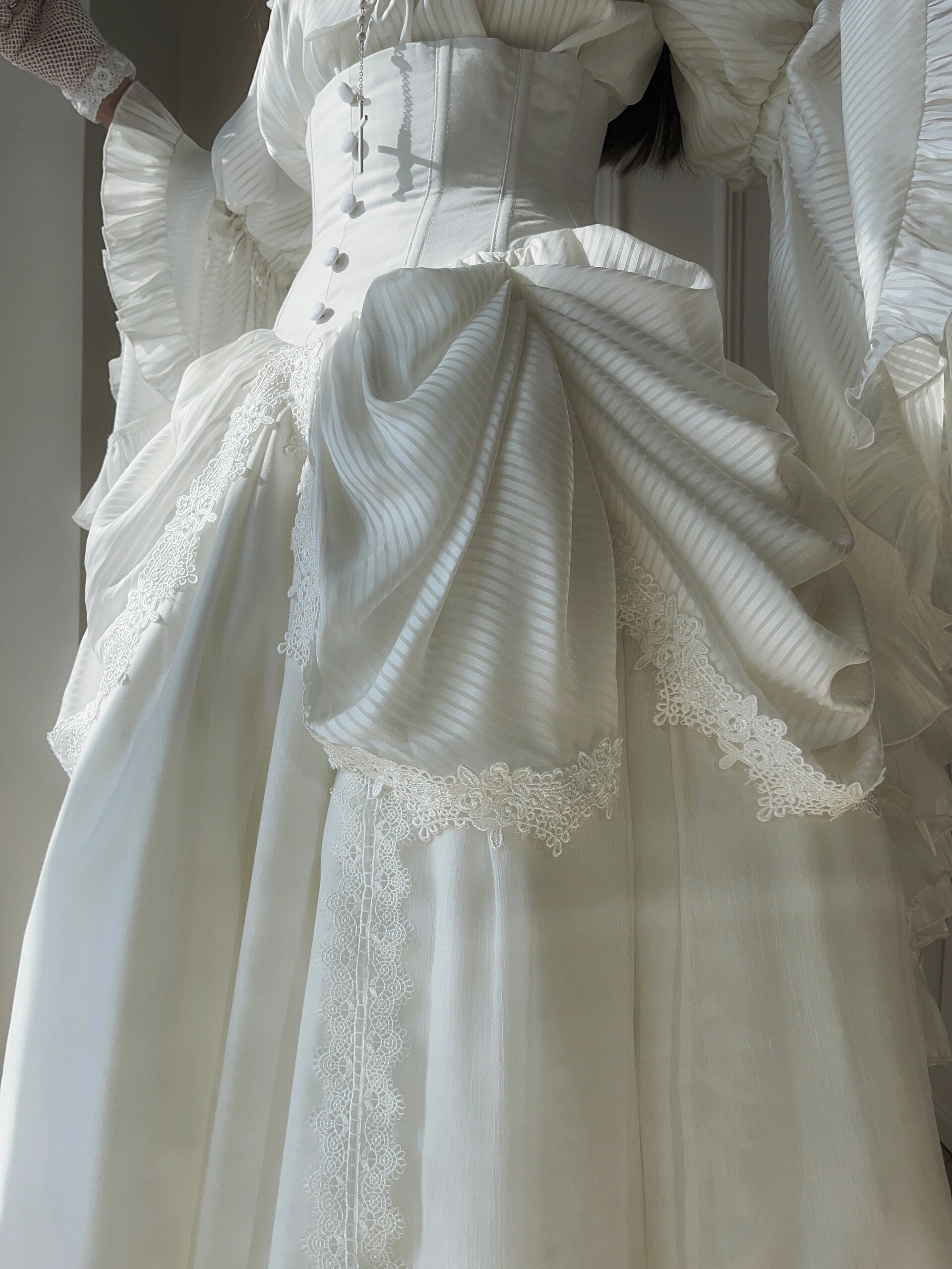 コスプレドレスロリータスカートワンピースゴスロリ純白シャツフィッシュボーンスカート袖スーツロリータ