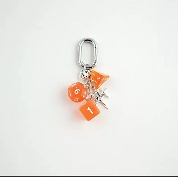 Qoo10] ラッキーダイスキーホルダー高級マルチエレ