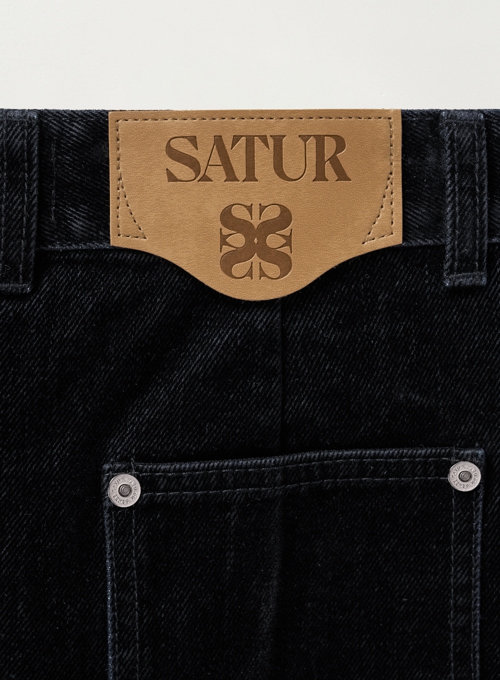 SATUR【SATUR】 (W) VELVET DENIM MINI SKIRT : BLACK