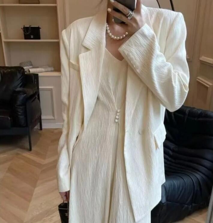 【セール中】カジュアルスーツ 事務服 OL 可愛い レディース 2点セット ジャケット+吊りワンピース キャリア 通勤 就活 セレモニースーツ ママスーツ 体型カバー スーツ セットアップ ワンピース 【セール中】カジュアルスーツ 事務服 OL 可愛い レディース 2点セット ジャケット+吊りワンピース キャリア 通勤 就活 セレモニースーツ ママスーツ 体型カバー スーツ セットアップ ワンピース