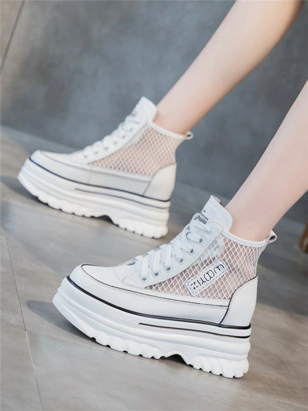 歩きやすくて感動する厚底スニーカー おしゃれ 韓国 カジュアルシューズ レースアップ 紐靴 紐 白ソール 厚底靴 美脚 通気性 可愛い かわいい 歩きやすい レディース靴 編み上げ la131g4g4 歩きやすくて感動する厚底スニーカー おしゃれ 韓国 カジュアルシューズ レースアップ 紐靴 紐 白ソール 厚底靴 美脚 通気性 可愛い かわいい 歩きやすい レディース靴 編み上げ la131g4g4