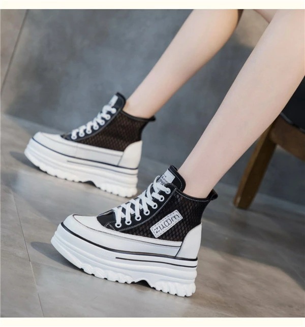 歩きやすくて感動する厚底スニーカー おしゃれ 韓国 カジュアルシューズ レースアップ 紐靴 紐 白ソール 厚底靴 美脚 通気性 可愛い かわいい 歩きやすい レディース靴 編み上げ la131g4g4 歩きやすくて感動する厚底スニーカー おしゃれ 韓国 カジュアルシューズ レースアップ 紐靴 紐 白ソール 厚底靴 美脚 通気性 可愛い かわいい 歩きやすい レディース靴 編み上げ la131g4g4