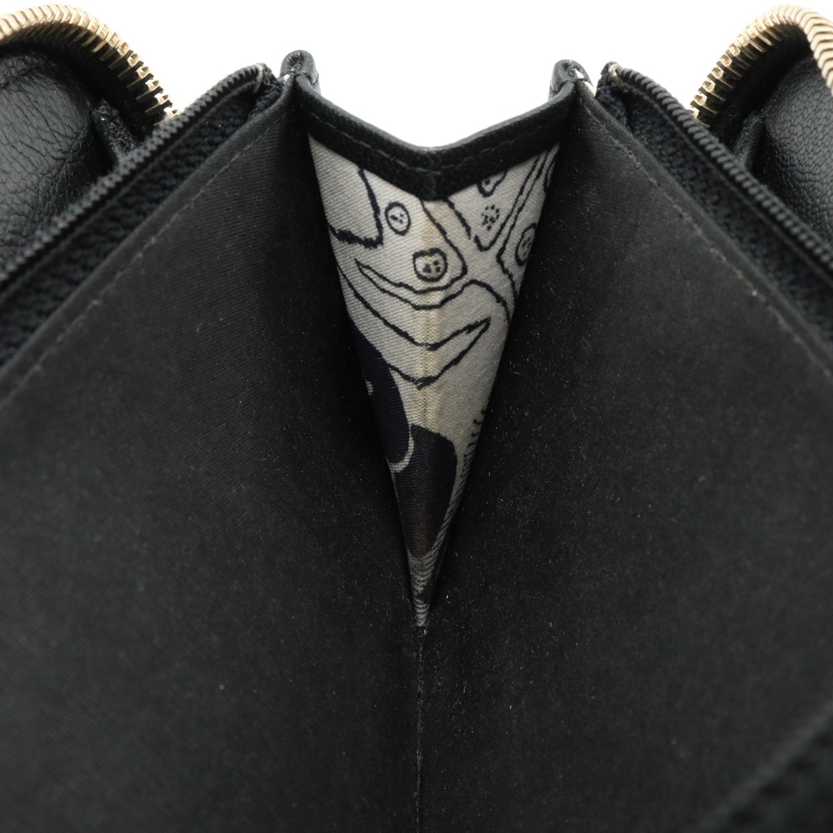 ラッキーフラワー ココマーク ラウンドファスナー 長財布 レザー