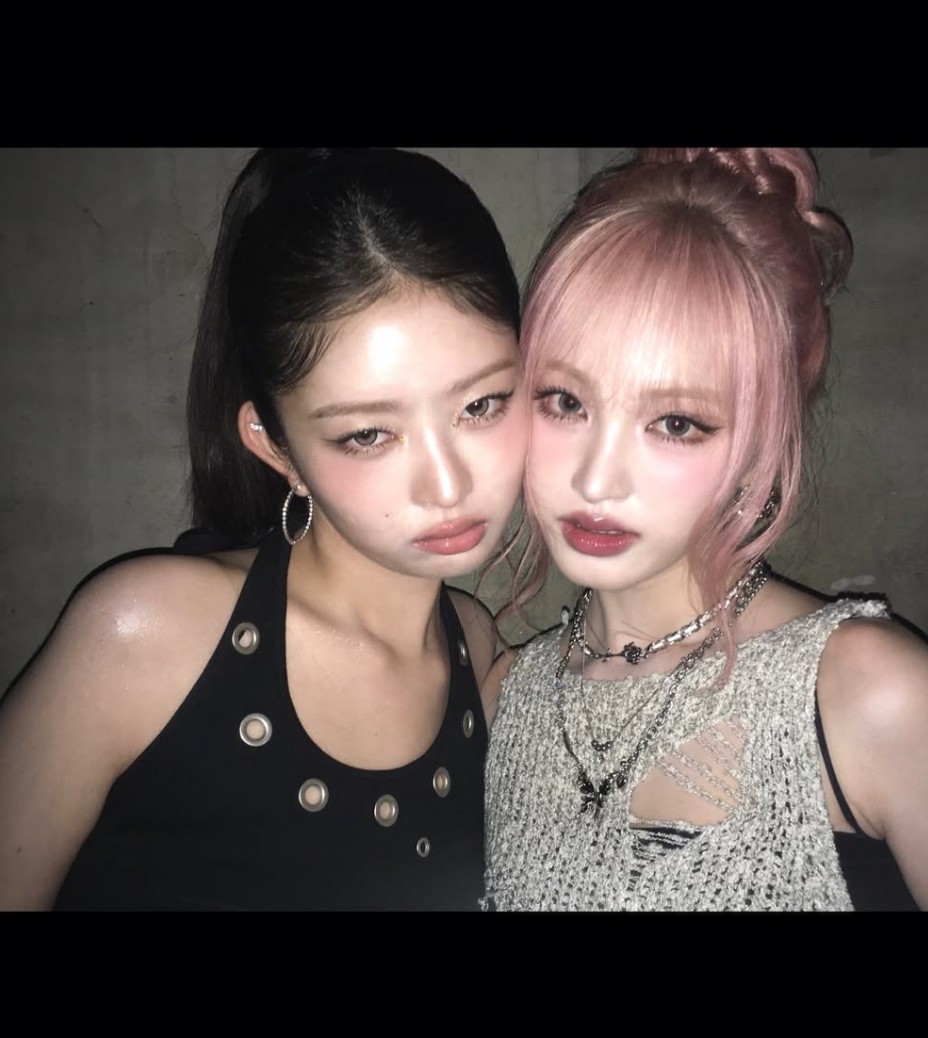 [ALDIYOUU][IVE REI] Eyelet halterneck sleeveless_BLACK