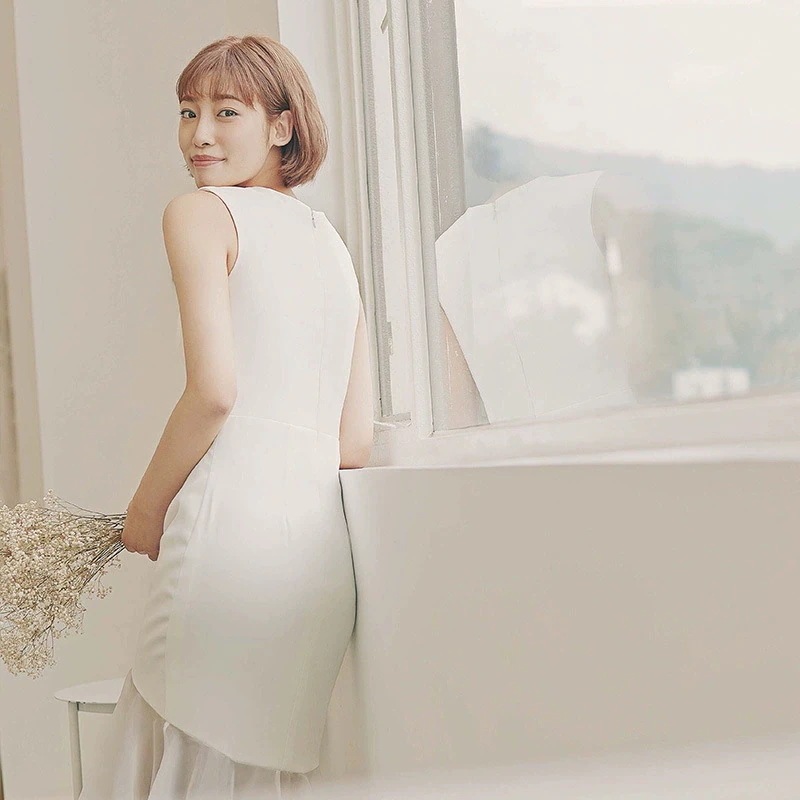 ウェディングドレス 白 ノースリーブ シンプル 無地 ワンピース 結婚式二次会 披露宴 前撮り後撮り ビーチフォト花嫁ドレス 安いブライダル 海外挙式 ウェディングドレス 白 ノースリーブ シンプル 無地 ワンピース 結婚式二次会 披露宴 前撮り後撮り ビーチフォト花嫁ドレス 安いブライダル 海外挙式