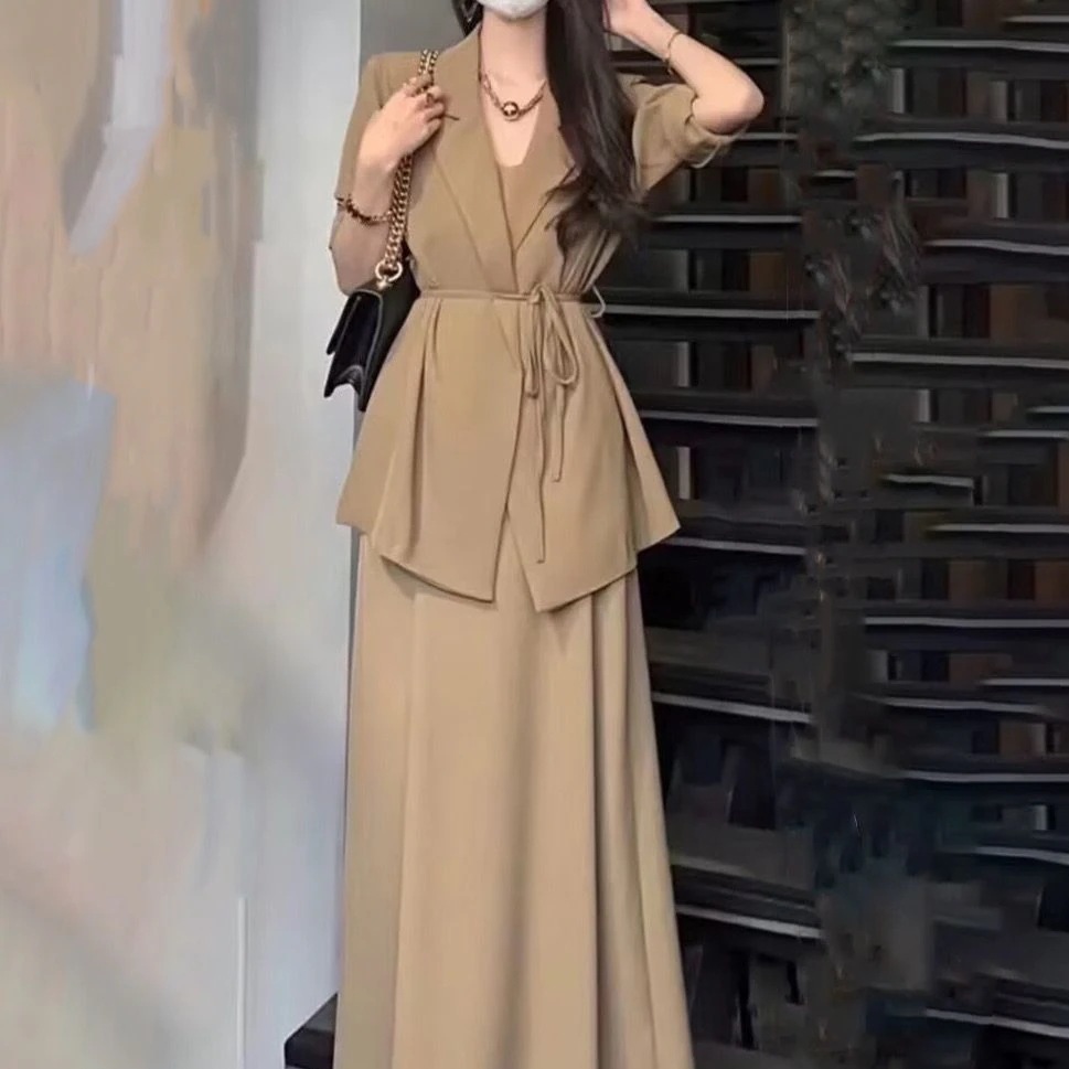 レディースファッション 卒園 夏服 新作 卒業式パンツスーツ 2025夏 夏アウター 涼しい生地 セットアップ 入学式 入園式 スーツジャケット 二点セット 薄手 レディース スーツセット ママスーツ レディースファッション 卒園 夏服 新作 卒業式パンツスーツ 2025夏 夏アウター 涼しい生地 セットアップ 入学式 入園式 スーツジャケット 二点セット 薄手 レディース スーツセット ママスーツ