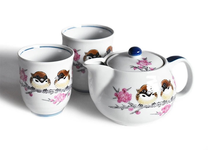 九谷焼 くつろぎ揃 すずめ 網付 急須 ペア湯呑 セット 夫婦 カップル プレゼント ギフト お祝い 九谷焼 くつろぎ揃 すずめ 網付 急須 ペア湯呑 セット 夫婦 カップル プレゼント ギフト お祝い