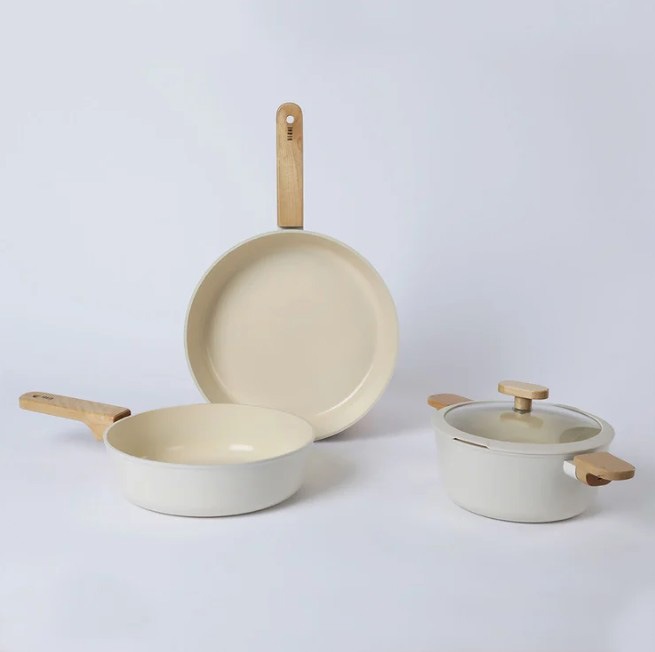 HERNE CERAMIC COOKWARE 3点セット(両手鍋20cm+深型フライパン24cm+フライパン28cm) 韓国 韓国雑貨 キッチン キッチングッズ 鍋 セット フライパン 20 30 2 HERNE CERAMIC COOKWARE 3点セット(両手鍋20cm+深型フライパン24cm+フライパン28cm) 韓国 韓国雑貨 キッチン キッチングッズ 鍋 セット フライパン 20 30 2