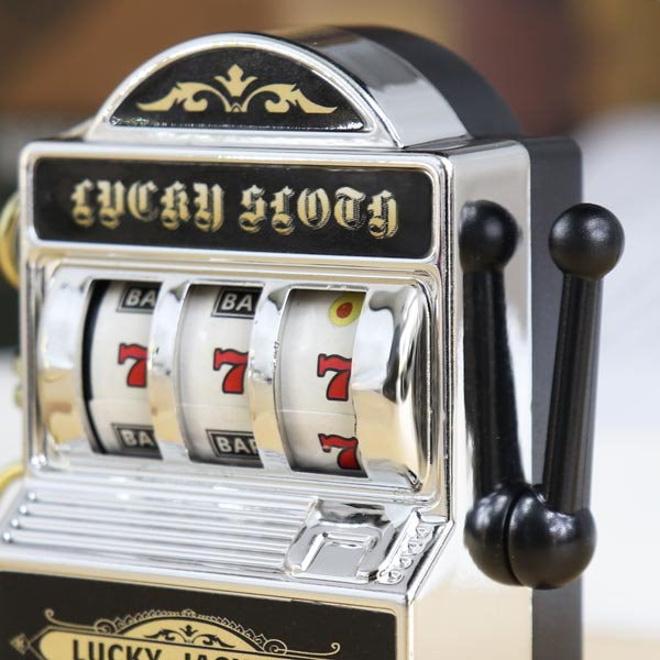 Qoo10] キーホルダー 動く スロット キーリング