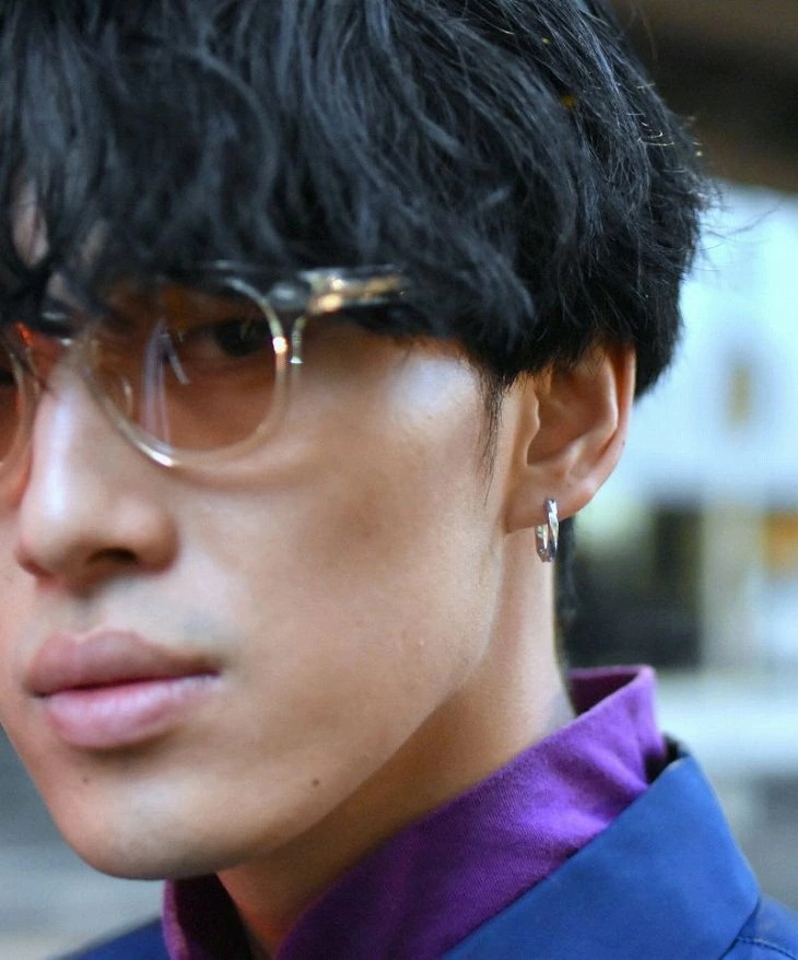 ピアス メンズ クロッシングピアス シティポップ SV925 サージカルステンレス LH-01EA0961 メンズピアス 片耳用 1点売り クリスマス 誕生日 【ネコポス】 ピアス メンズ クロッシングピアス シティポップ SV925 サージカルステンレス LH-01EA0961 メンズピアス 片耳用 1点売り クリスマス 誕生日 【ネコポス】