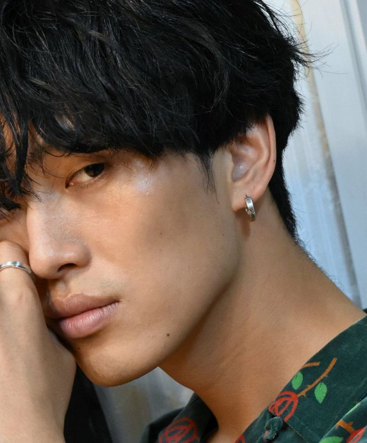 ピアス メンズ クロッシングピアス シティポップ SV925 サージカルステンレス LH-01EA0961 メンズピアス 片耳用 1点売り クリスマス 誕生日 【ネコポス】 ピアス メンズ クロッシングピアス シティポップ SV925 サージカルステンレス LH-01EA0961 メンズピアス 片耳用 1点売り クリスマス 誕生日 【ネコポス】