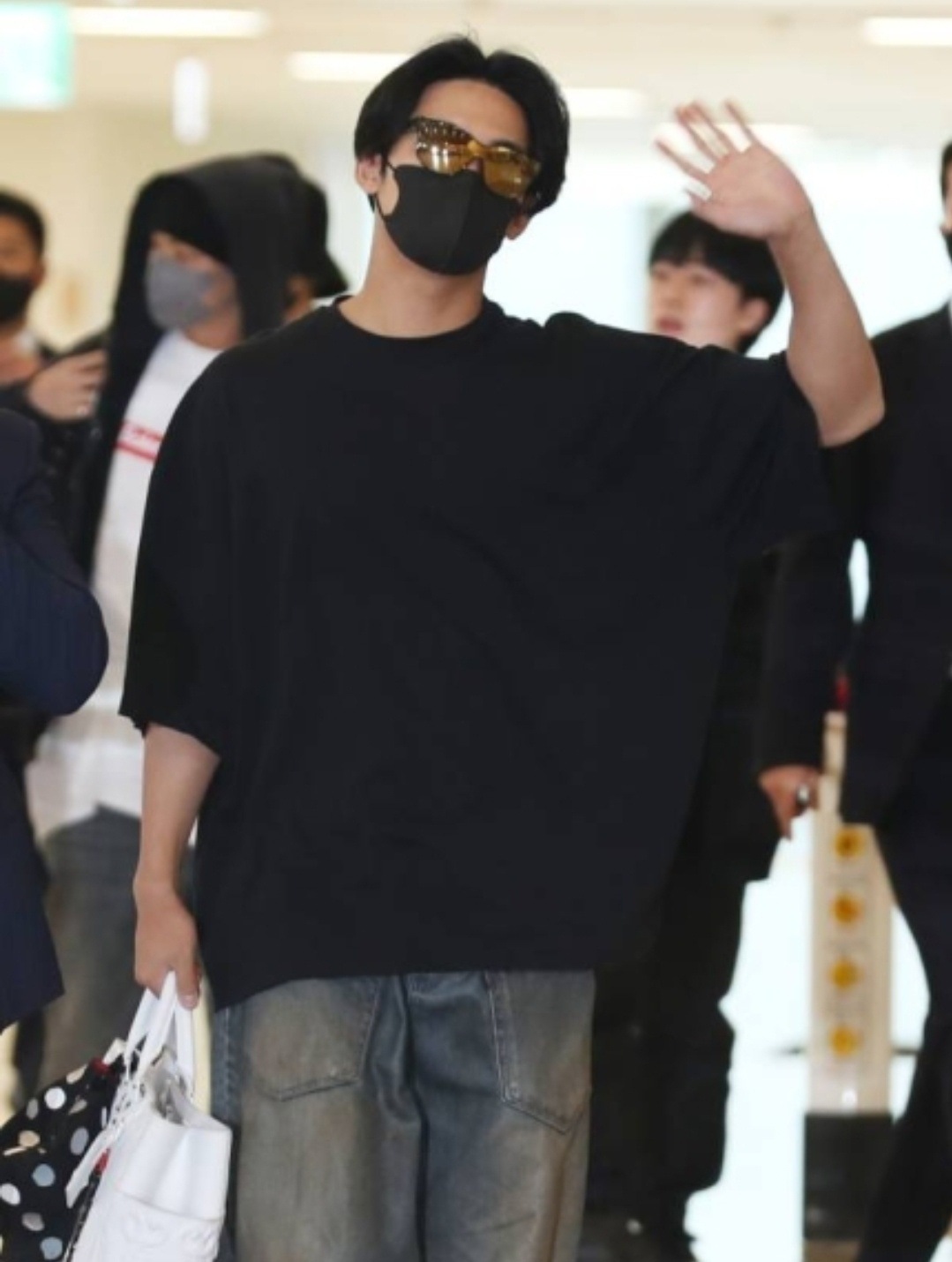 SEVENTEENミンギュ着用] Oversized-fit Basic T-shirt KSTARスタイル