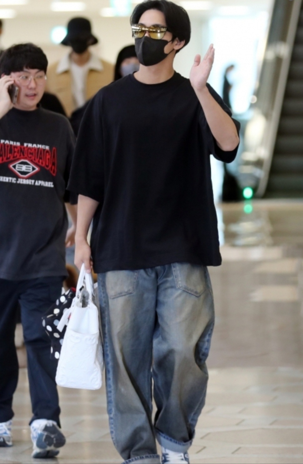 SEVENTEENミンギュ着用] Oversized-fit Basic T-shirt KSTARスタイル