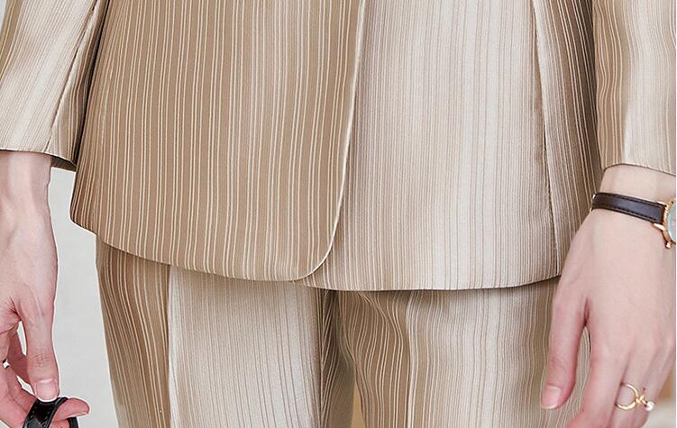 セブ愛用 夏秋 2点セット「上着+パンツ」 制服 レディーススーツ OL 通勤 ビジネス 司会 フォーマル 長袖 フォマールスーツ 着痩せ カジュアル 洗える ファッション 成人式 卒業式 20代30 セブ愛用 夏秋 2点セット「上着+パンツ」 制服 レディーススーツ OL 通勤 ビジネス 司会 フォーマル 長袖 フォマールスーツ 着痩せ カジュアル 洗える ファッション 成人式 卒業式 20代30