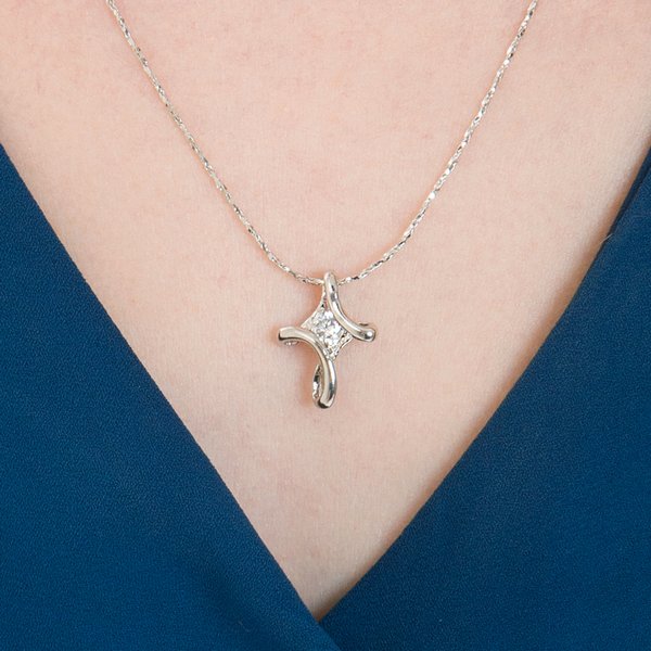 キュービックジルコニアシルバーデザインネックレス送料無料! ルピス キュービックジルコニアシルバーデザインネックレス送料無料! ルピス