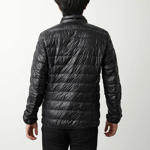 EMPORIO ARMANI 冬服中棉ジャケット Packable hooded Core Identity puffer jacket | EA7