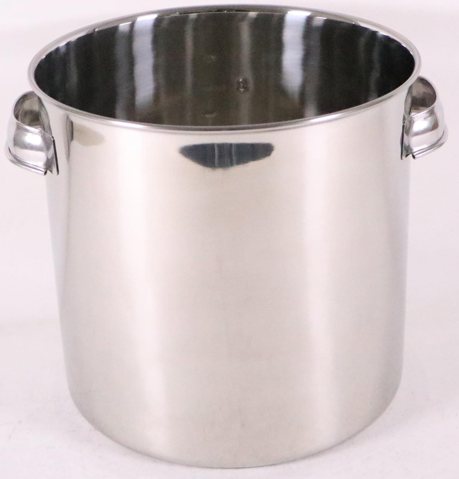 遠藤商事(Endo Shoji) 大屋製作所 クローバー キッチンポット サイズ(cm)24 錆に強いステンレス製で衛生的 目盛が付いて便利 内径×深さ(mm)240×240 容量(L)11 日本製 遠藤商事(Endo Shoji) 大屋製作所 クローバー キッチンポット サイズ(cm)24 錆に強いステンレス製で衛生的 目盛が付いて便利 内径×深さ(mm)240×240 容量(L)11 日本製