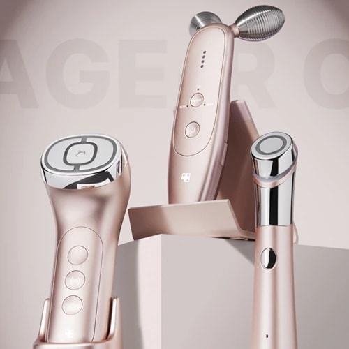 Qoo10] メディキューブ 【公式】【数量限定】AGE-R美顔器 P
