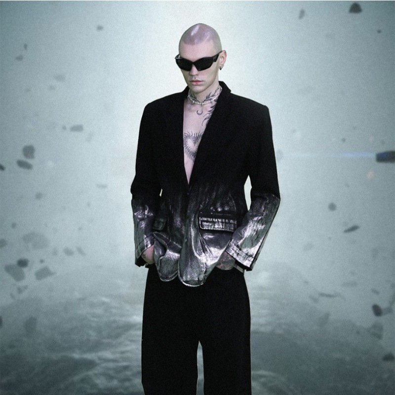 BADBLOODメタリック絵画デニムブレザーラージフィット - ブラック/シルバー BADBLOODメタリック絵画デニムブレザーラージフィット - ブラック/シルバー