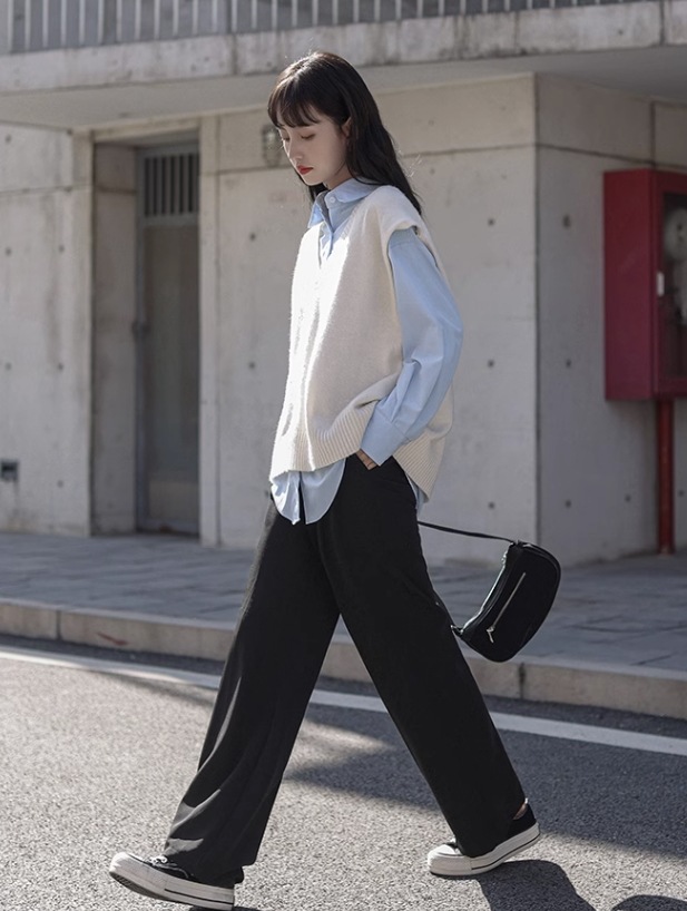 トップス ベスト 袖なし Vネック  アクリル かわいい 大人可愛い きれいめ シンプル カジュアル 大人 上品 おしゃれ お洒落 かっこいい レトロ アジアン ベスト レディース トップス ブラウス Vネック レース 袖なし