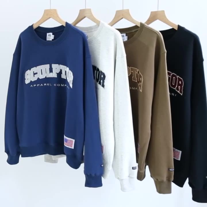 ヨーロッパとアメリカの大学スタイルの文字刺繡とベルベットのカジュアルセーター