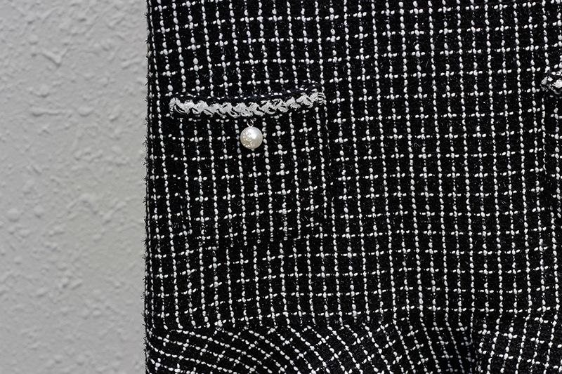 Vネックフリルツイードジレ ベスト ペプラム Vネック ミディアム丈 ビジュー 韓国 ワンピース トップス レイヤード レディース 春 秋 冬 オフィスコーデ ママコーデ 体型カバー a4757