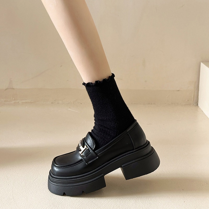 厚底ローファー 黒 ブラック エナメル 韓国 オルチャン レディース ローファー おでこ靴 バックル ラウンドトゥ 厚底 低めヒール ローヒール 通勤 通学 可愛い 大人可愛い かわいい お洒落 厚底ローファー 黒 ブラック エナメル 韓国 オルチャン レディース ローファー おでこ靴 バックル ラウンドトゥ 厚底 低めヒール ローヒール 通勤 通学 可愛い 大人可愛い かわいい お洒落