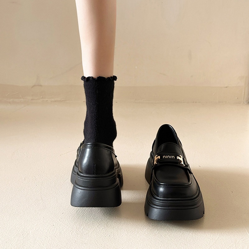厚底ローファー 黒 ブラック エナメル 韓国 オルチャン レディース ローファー おでこ靴 バックル ラウンドトゥ 厚底 低めヒール ローヒール 通勤 通学 可愛い 大人可愛い かわいい お洒落 厚底ローファー 黒 ブラック エナメル 韓国 オルチャン レディース ローファー おでこ靴 バックル ラウンドトゥ 厚底 低めヒール ローヒール 通勤 通学 可愛い 大人可愛い かわいい お洒落
