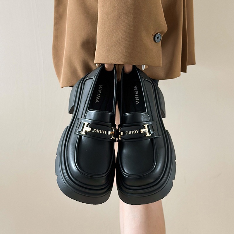 厚底ローファー 黒 ブラック エナメル 韓国 オルチャン レディース ローファー おでこ靴 バックル ラウンドトゥ 厚底 低めヒール ローヒール 通勤 通学 可愛い 大人可愛い かわいい お洒落 厚底ローファー 黒 ブラック エナメル 韓国 オルチャン レディース ローファー おでこ靴 バックル ラウンドトゥ 厚底 低めヒール ローヒール 通勤 通学 可愛い 大人可愛い かわいい お洒落