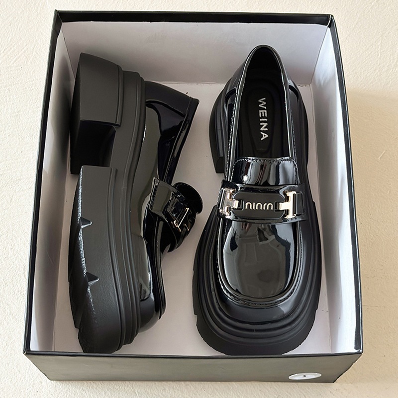 厚底ローファー 黒 ブラック エナメル 韓国 オルチャン レディース ローファー おでこ靴 バックル ラウンドトゥ 厚底 低めヒール ローヒール 通勤 通学 可愛い 大人可愛い かわいい お洒落 厚底ローファー 黒 ブラック エナメル 韓国 オルチャン レディース ローファー おでこ靴 バックル ラウンドトゥ 厚底 低めヒール ローヒール 通勤 通学 可愛い 大人可愛い かわいい お洒落