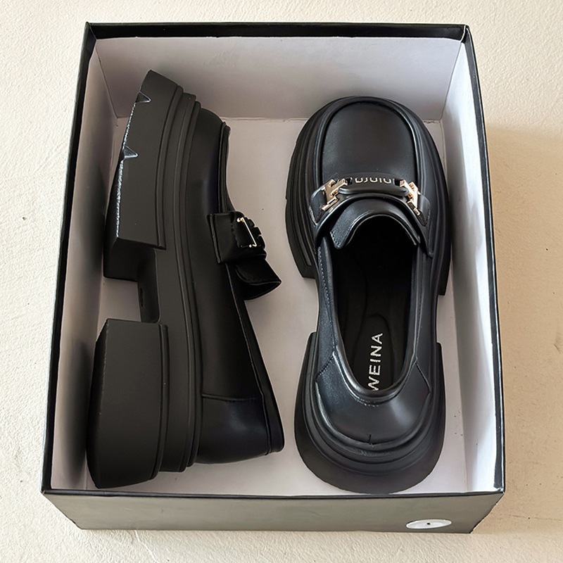 厚底ローファー 黒 ブラック エナメル 韓国 オルチャン レディース ローファー おでこ靴 バックル ラウンドトゥ 厚底 低めヒール ローヒール 通勤 通学 可愛い 大人可愛い かわいい お洒落 厚底ローファー 黒 ブラック エナメル 韓国 オルチャン レディース ローファー おでこ靴 バックル ラウンドトゥ 厚底 低めヒール ローヒール 通勤 通学 可愛い 大人可愛い かわいい お洒落