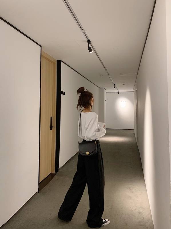 ワイドパンツ ロング ズボン ハイウエスト 無地 カジュアル お洒落 かっこいい こなれ感 ラフ メンズライク マニッシュ ボーイッシュ キュート 抜け感 春 夏 秋 10代 20代 30代 女性用