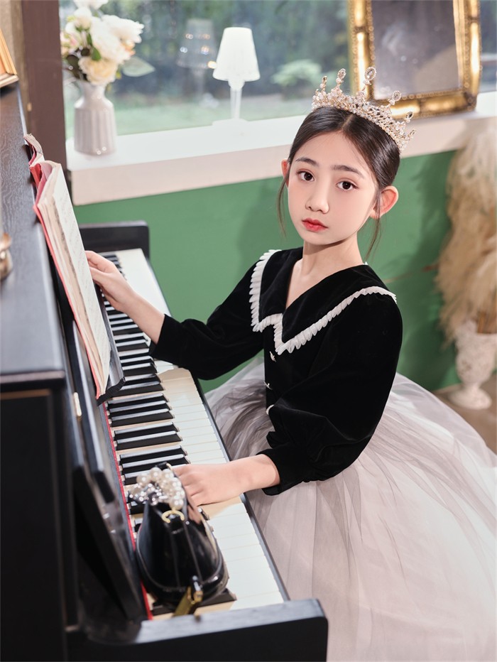 【今季トレンド】ピアノ発表会 ドレス 子供 女の子 発表会 ドレス 子ども ワンピース ブラック 七分袖 お祝い日 演奏会 音楽会 フォーマル 誕生日 撮影 パーティー ジュニア キッズ ロングドレス 【今季トレンド】ピアノ発表会 ドレス 子供 女の子 発表会 ドレス 子ども ワンピース ブラック 七分袖 お祝い日 演奏会 音楽会 フォーマル 誕生日 撮影 パーティー ジュニア キッズ ロングドレス