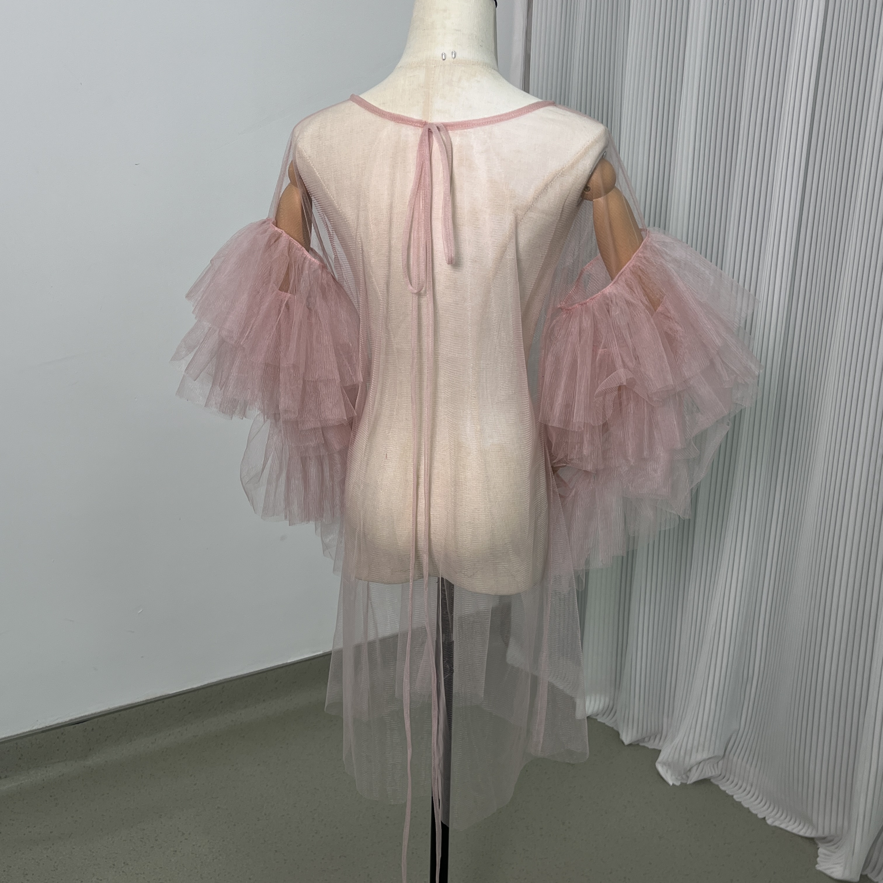 トップス くすみピンク ふわふわ袖 色直し ラッフルフリル オーダーメイド 花嫁 披露宴 トップス くすみピンク ふわふわ袖 色直し ラッフルフリル オーダーメイド 花嫁 披露宴