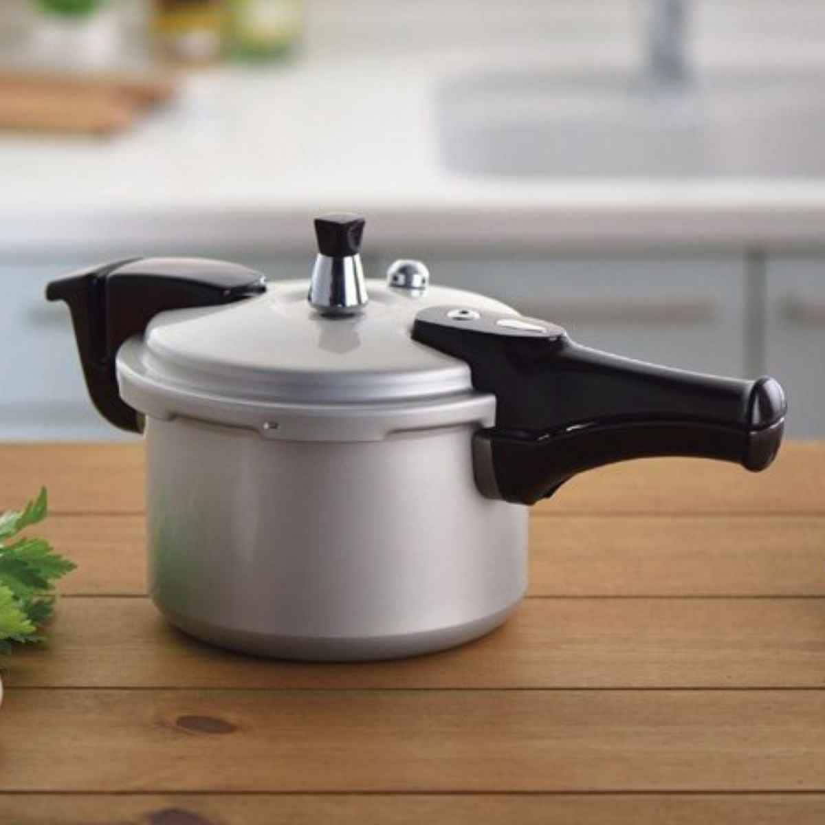圧力鍋 3L IH対応 ホットクッキング 4合炊 ガス火 IH 対応 アルミ製 片手圧力鍋 軽量 軽い 調理器具 調理用品 アルミ鍋 片手鍋 圧力なべ 3リットル 4合炊き オール熱源対応 圧力鍋 3L IH対応 ホットクッキング 4合炊 ガス火 IH 対応 アルミ製 片手圧力鍋 軽量 軽い 調理器具 調理用品 アルミ鍋 片手鍋 圧力なべ 3リットル 4合炊き オール熱源対応