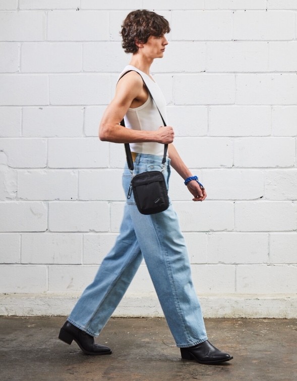 NO.28 RB STRING CROSS BAG　メンズ　男女兼用 Black色