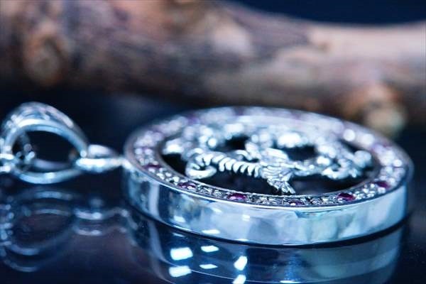 シルバーアクセサリー 鳳凰 桜 チェリー 花 フラワー レッド ジルコニア CZ サークル メンズ ペンダント ネックレス シルバーアクセサリー 鳳凰 桜 チェリー 花 フラワー レッド ジルコニア CZ サークル メンズ ペンダント ネックレス