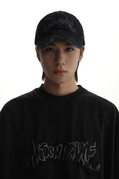 秋の新しい交通パスワード&LDQUODIRTYFIT&RDQUO落書き古い汚れた長袖Tシャツ男性用