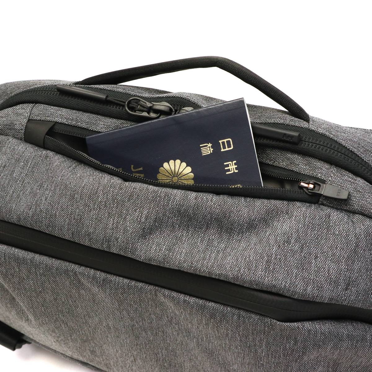 Travel Collection / Travel Sling 2 ボディバッグ PC収納 メンズ Travel Collection / Travel Sling 2 ボディバッグ PC収納 メンズ