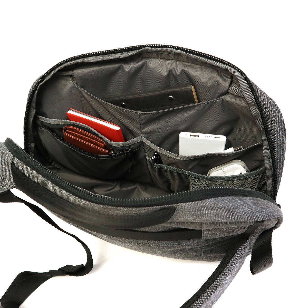 Travel Collection / Travel Sling 2 ボディバッグ PC収納 メンズ Travel Collection / Travel Sling 2 ボディバッグ PC収納 メンズ
