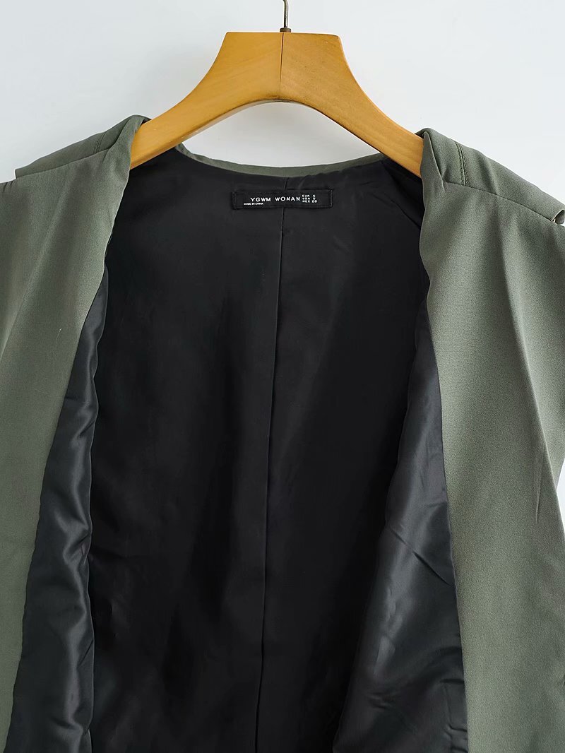 レディース トップス ベスト ジレ 前開き 普通丈 袖なし ノースリーブ Vネック 開襟 スリム 細身 フォーマル テーパード フェミニン サイドスリット ボタン 薄手 大人可愛い きれいめ シンプル レディース トップス ベスト ジレ 前開き 普通丈 袖なし ノースリーブ Vネック 開襟 スリム 細身 フォーマル テーパード フェミニン サイドスリット ボタン 薄手 大人可愛い きれいめ シンプル